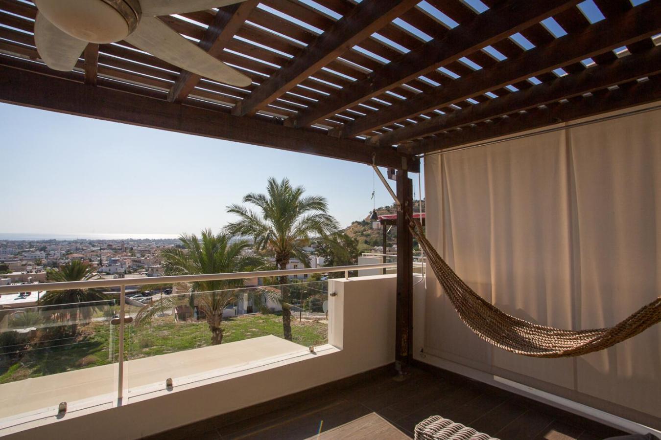 Penthouse Duplex Overlooking The Mediterranean Larnaca Luaran gambar